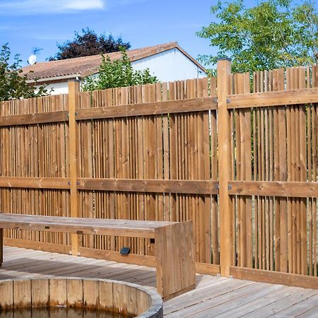 Gite "Le Mesminois" Etablissement Avec Espace Bien-Etre Et Sauna Saint-Mesmin  Buitenkant foto